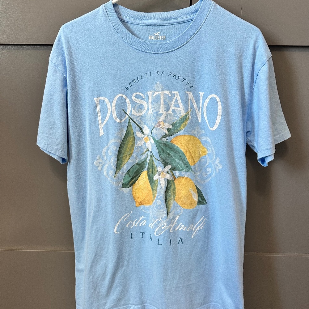 Hollister XS Oversized Graphic Tee